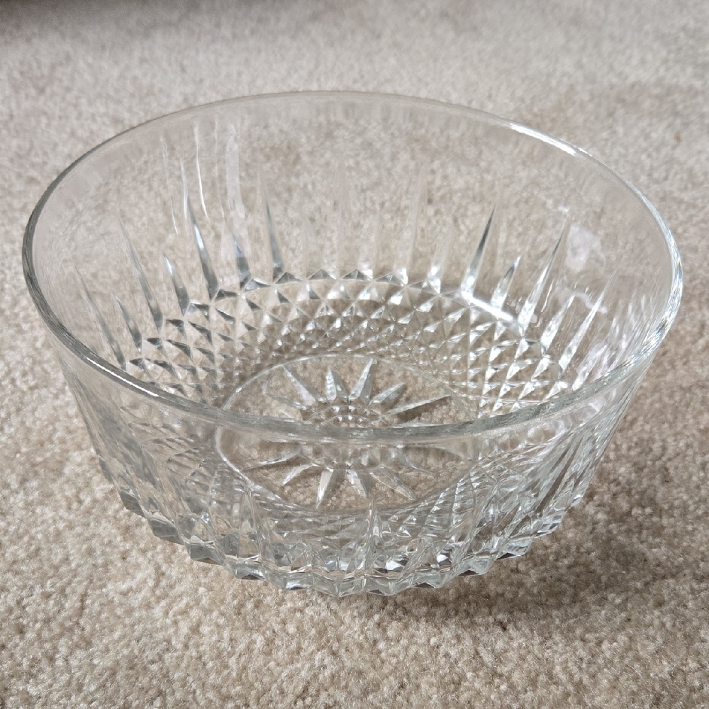 Arcoroc France Clear Glass Bowl